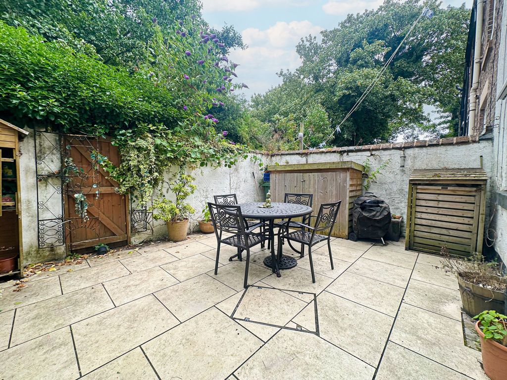 Property photo 3 of 15