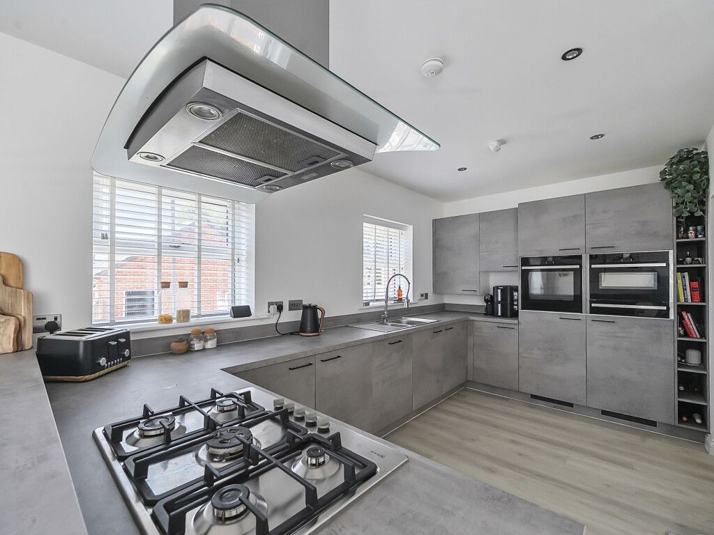 Property photo 3 of 24 1326940-1-6877d6d...