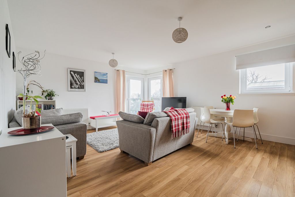 Property photo 2 of 24 Property Image 2