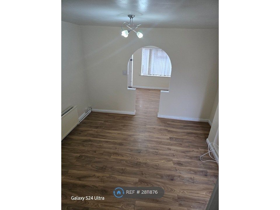 Property photo 2 of 12 Living Room