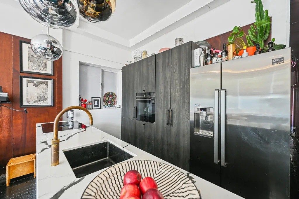 Property photo 3 of 13 Gallery