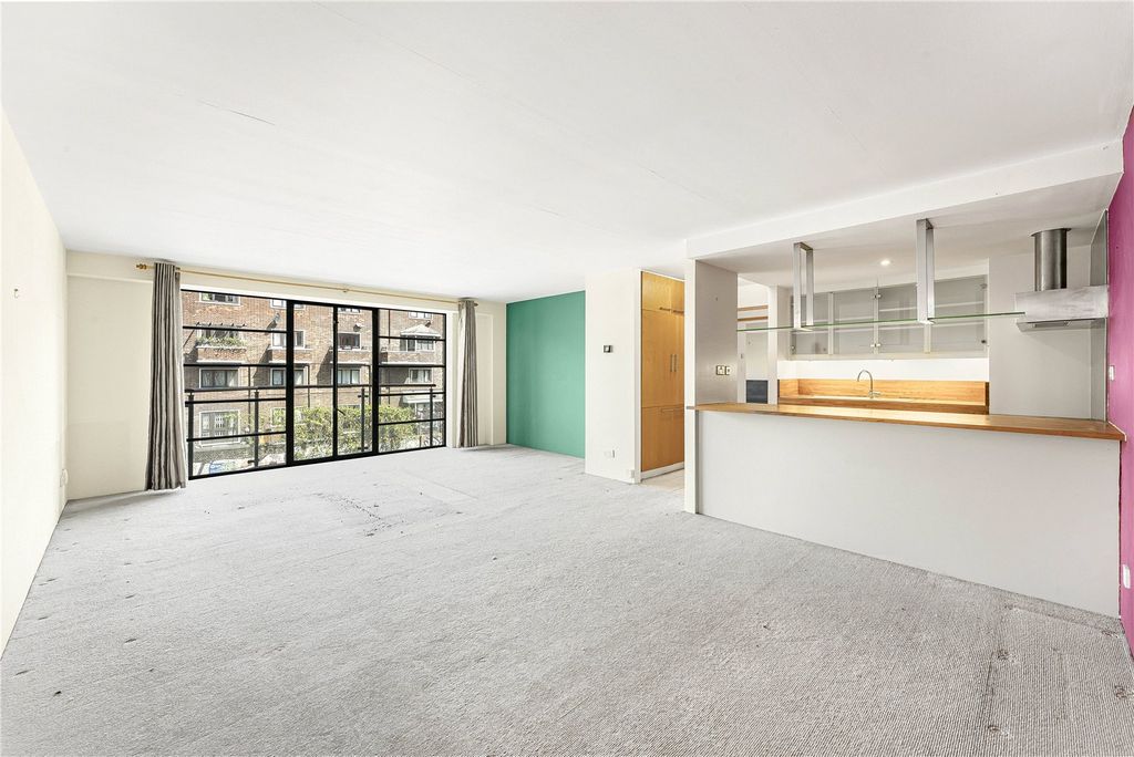 Property photo 1 of 19 Reception Room
