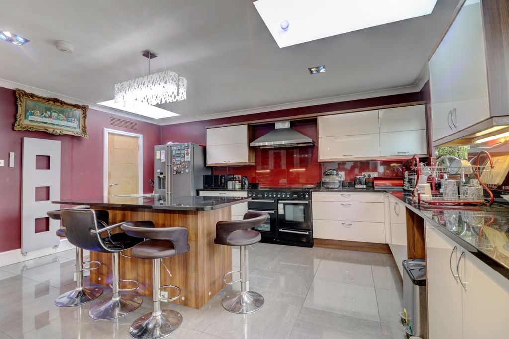 Property photo 3 of 18 Picture No. 04