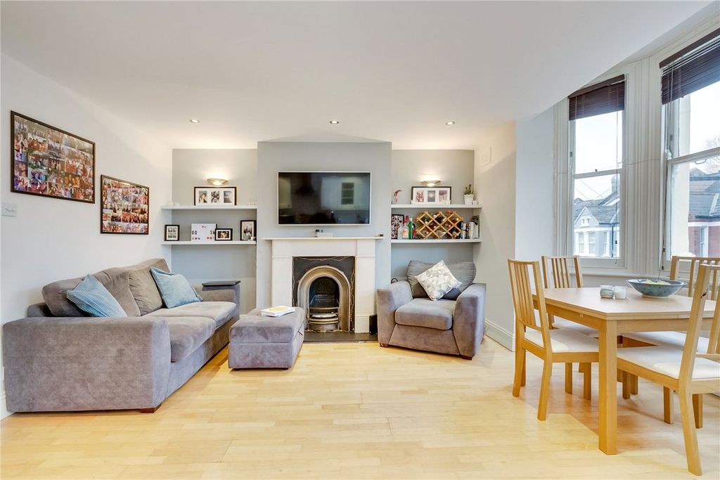 Property photo 2 of 6