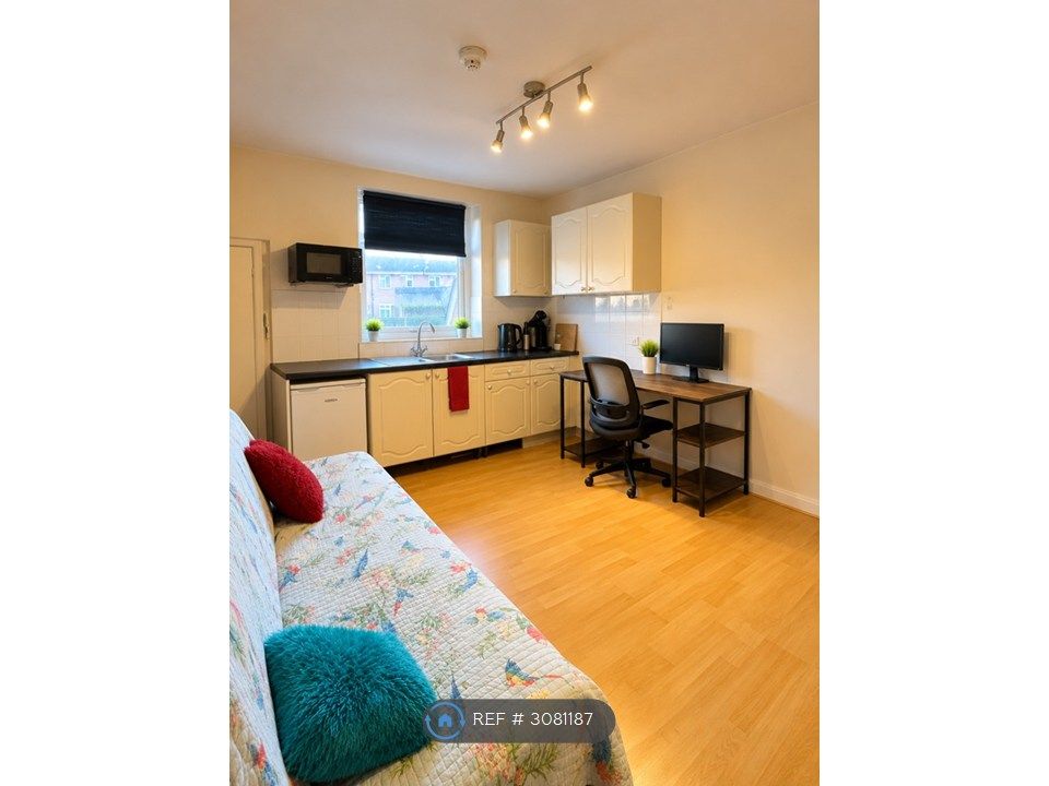 Property photo 1 of 3