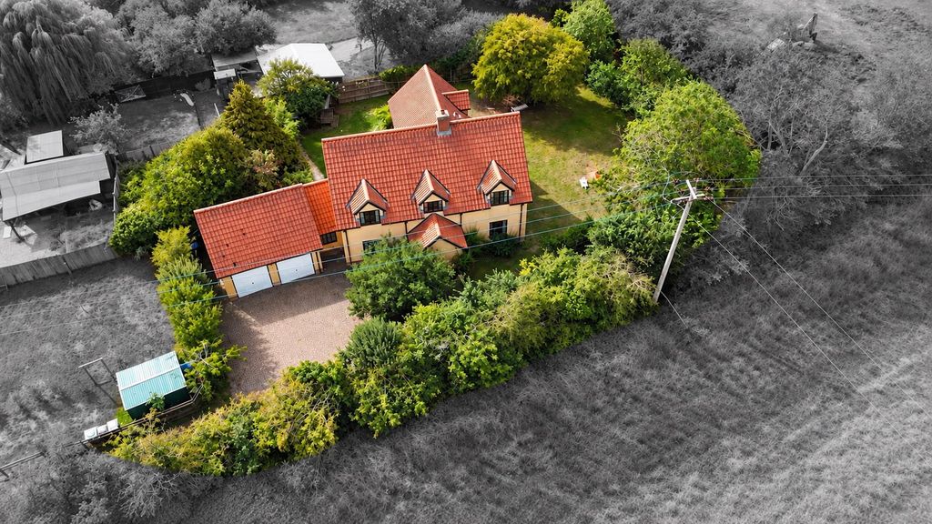 Property photo 1 of 44 Drone.Png