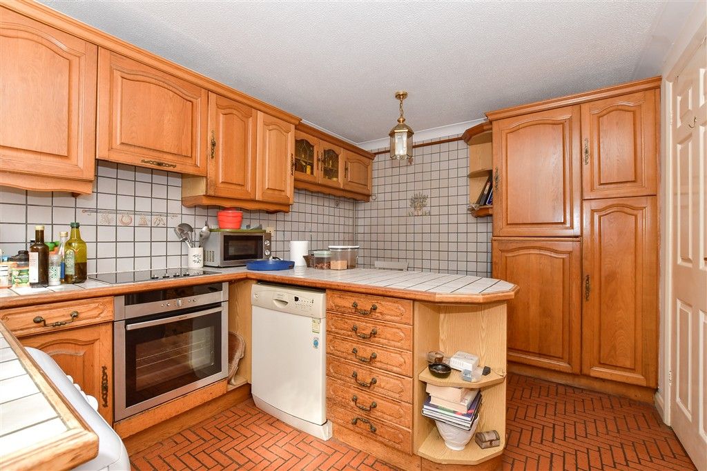 Property photo 3 of 13 Kitchen