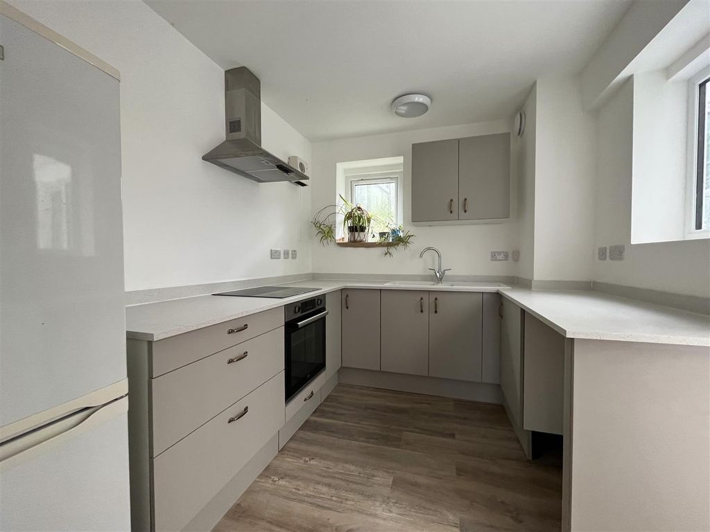 Property photo 3 of 15 Image00011.Jpeg