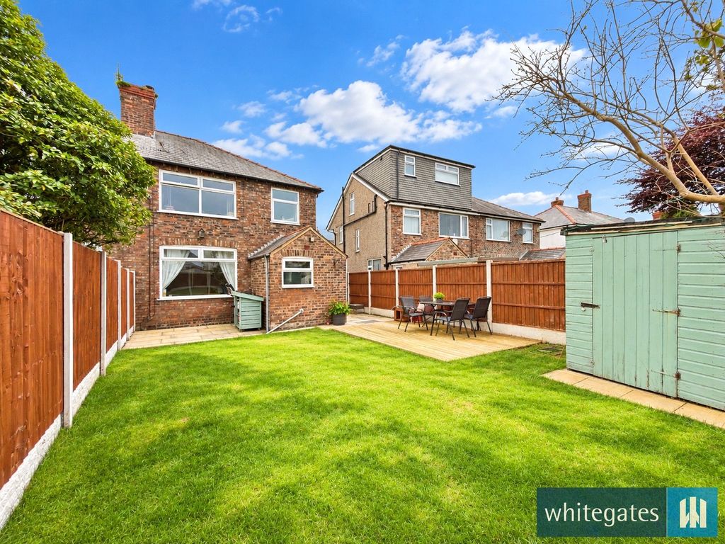 Property photo 2 of 16 Picture No. 12