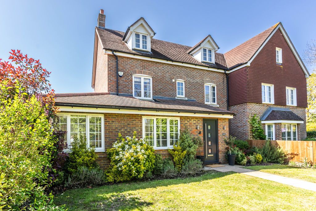 Property photo 1 of 32 Photo 26