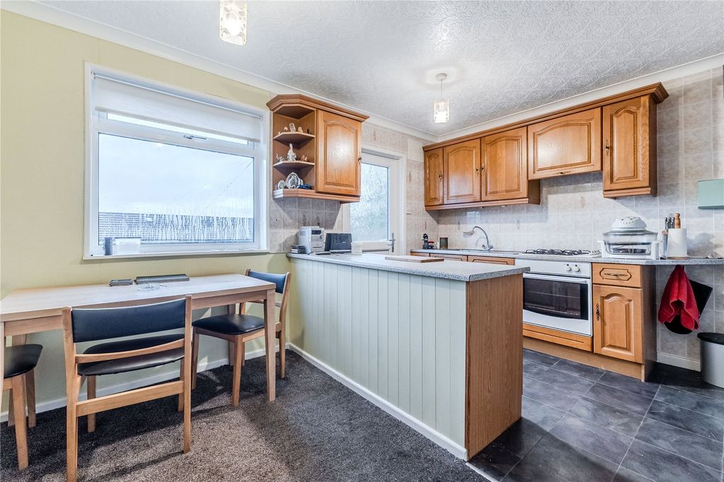 Property photo 3 of 15 Picture No. 02