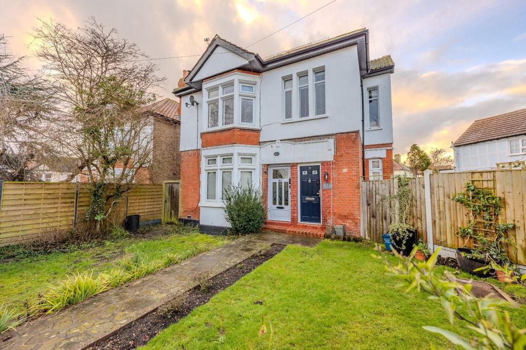 Property photo 1 of 17 Front