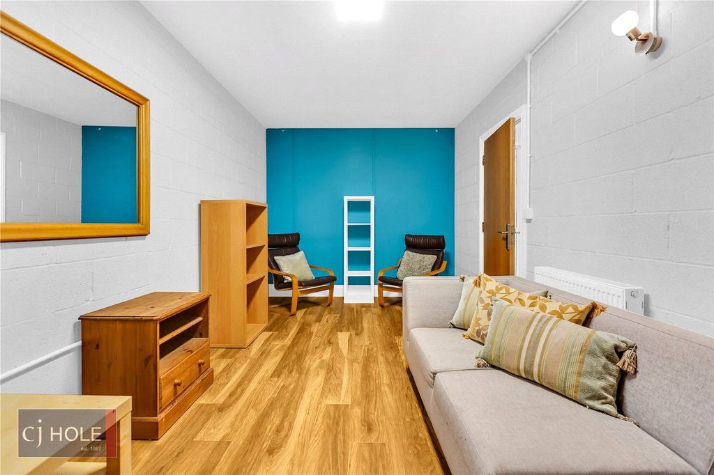 Property photo 3 of 25 Picture No. 65