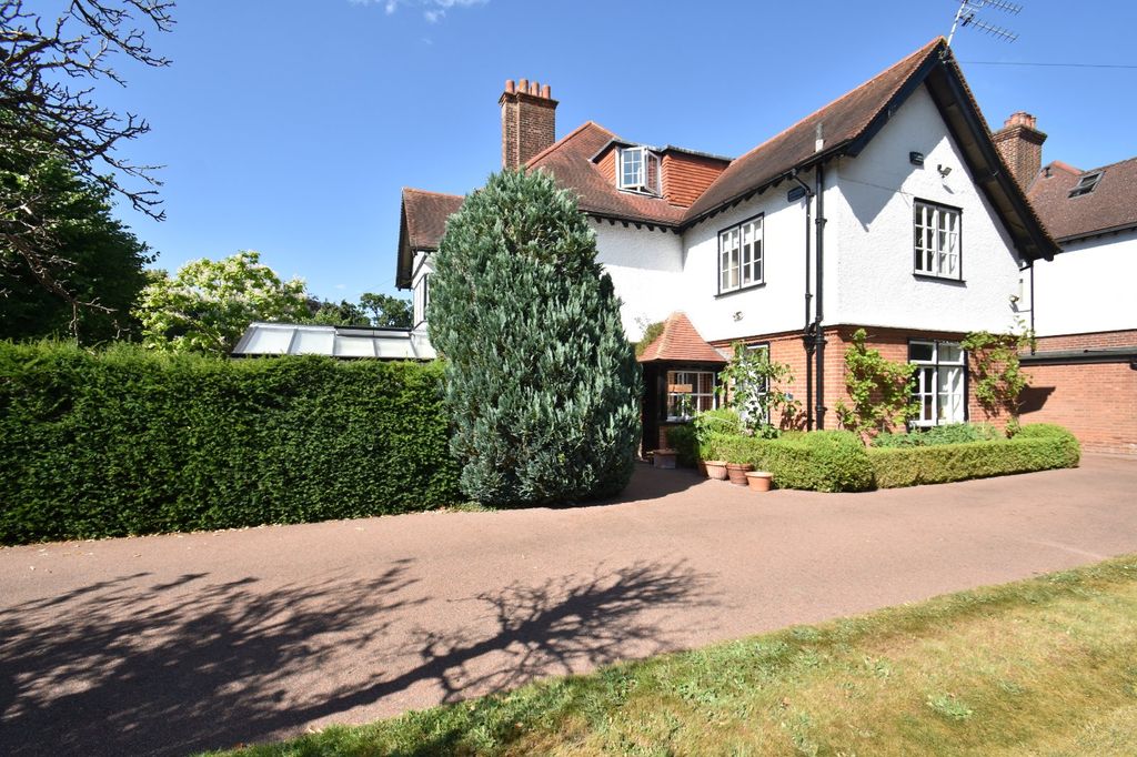 Property photo 2 of 31 Picture No. 42