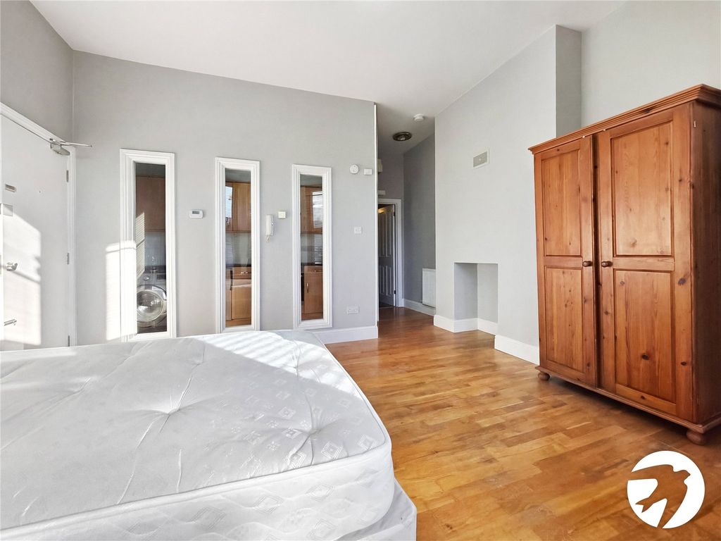 Property photo 2 of 6 Picture No. 05