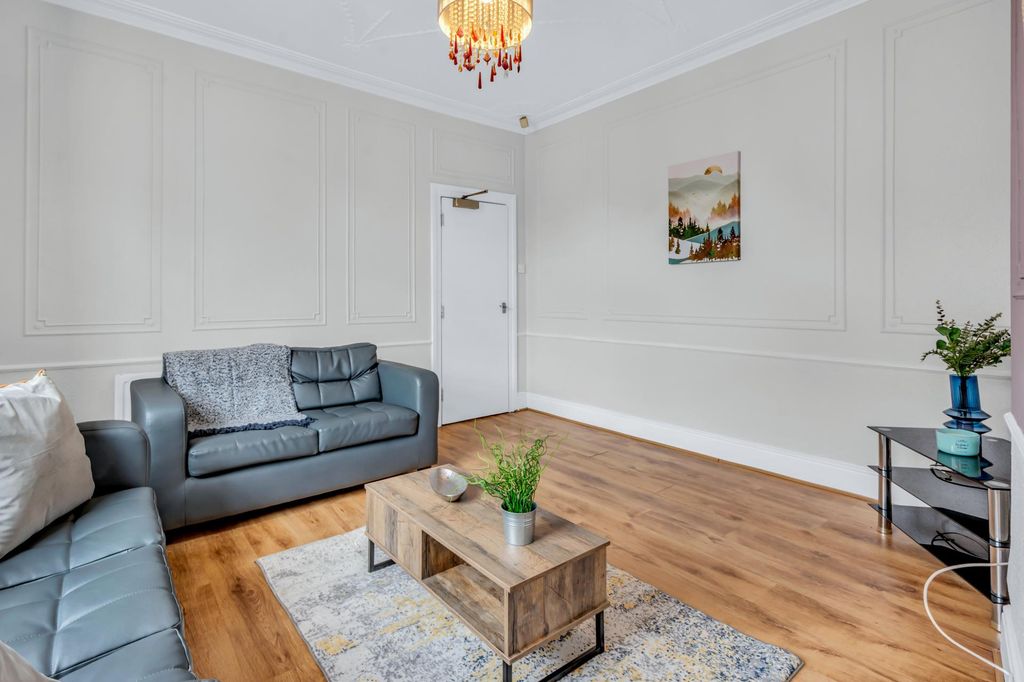 Property photo 2 of 11 Property Photo