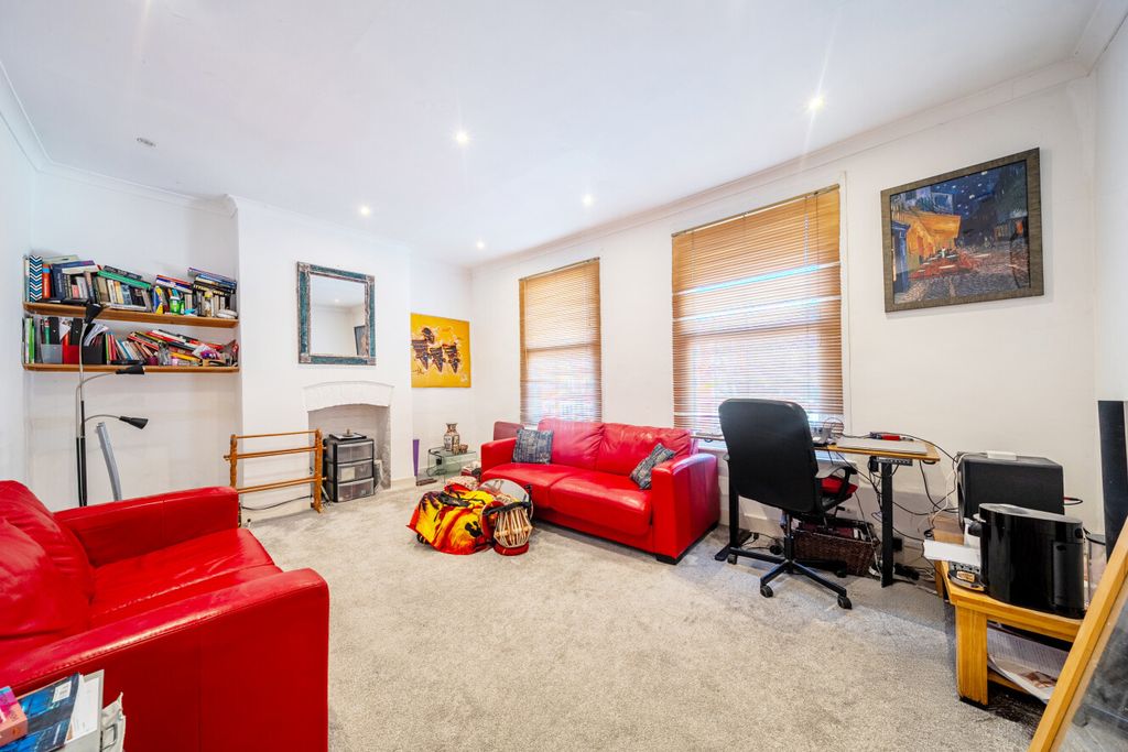 Property photo 2 of 9 1415302-9-69A57Da...