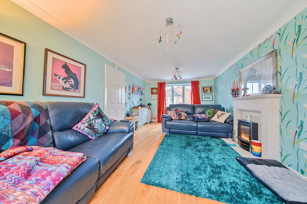 Property photo 3 of 29