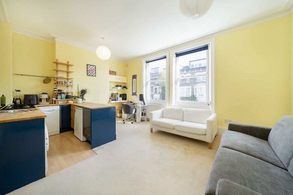 Property photo 3 of 4