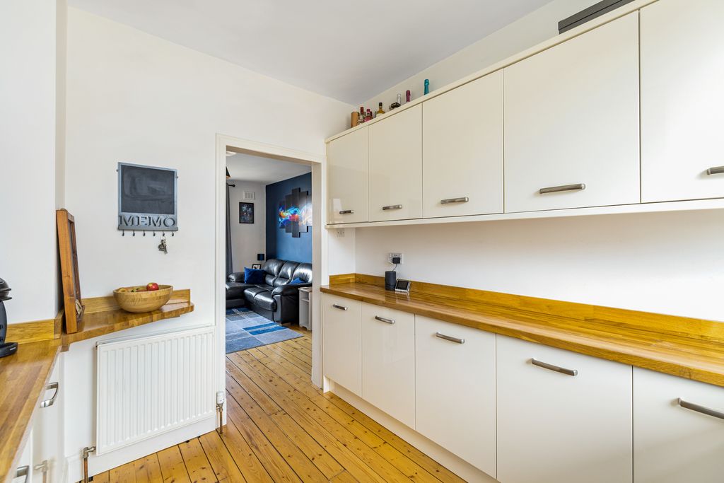 Property photo 3 of 13 Property Image 3