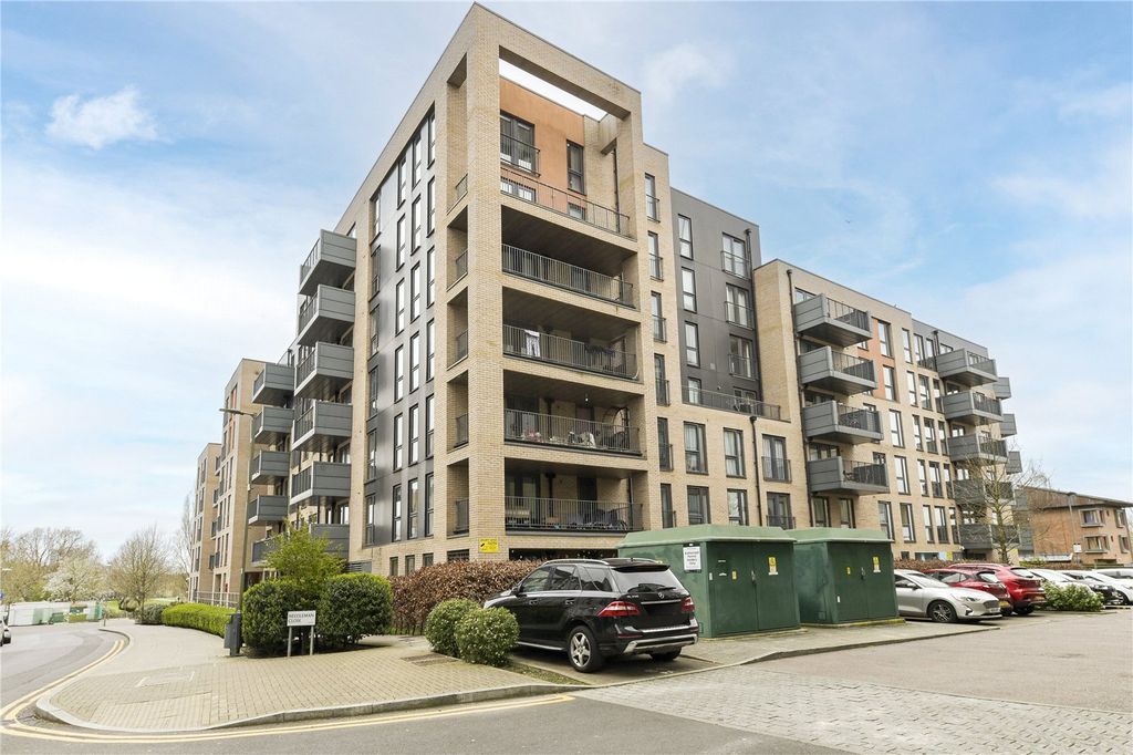 Property photo 3 of 22 Picture No. 17