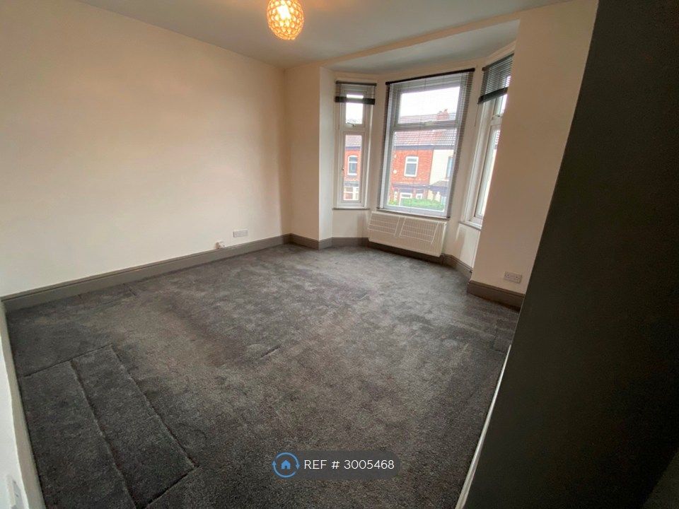 Property photo 2 of 7 Lounge