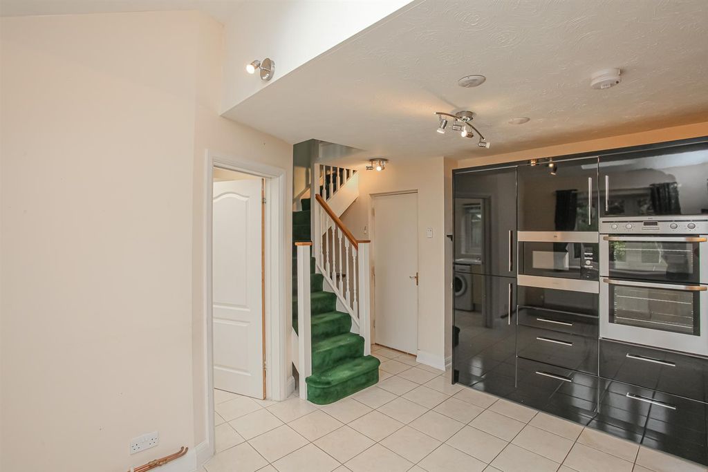 Property photo 3 of 30 Img_4423.Jpg