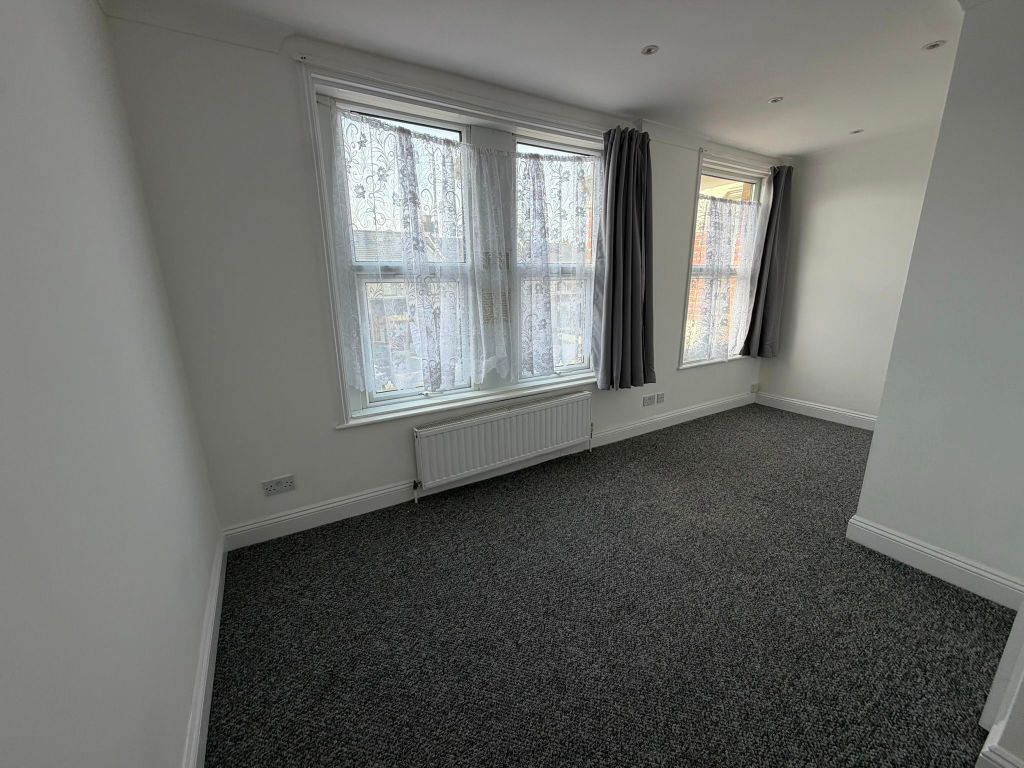 Property photo 2 of 3