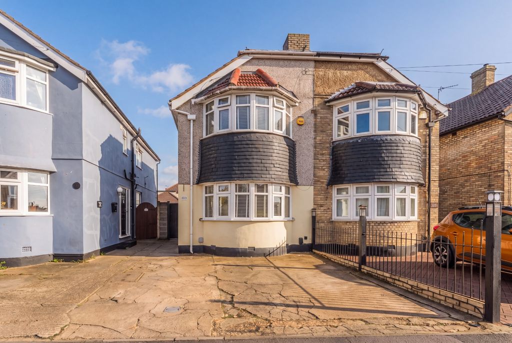 Property photo 1 of 19 5574271