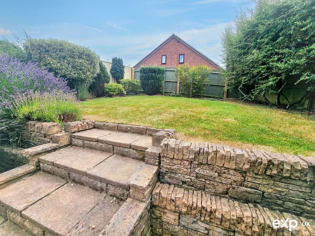 Property photo 1 of 24