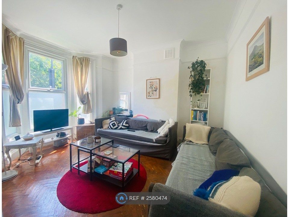 Property photo 2 of 9