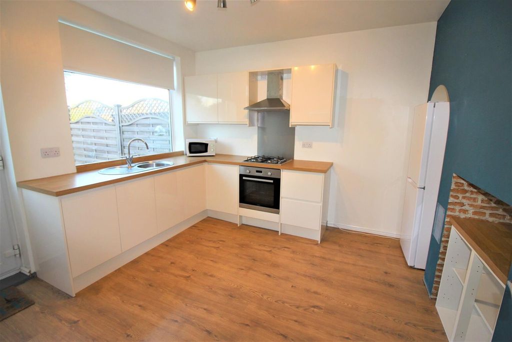 Property photo 2 of 12 2 - .Jpg