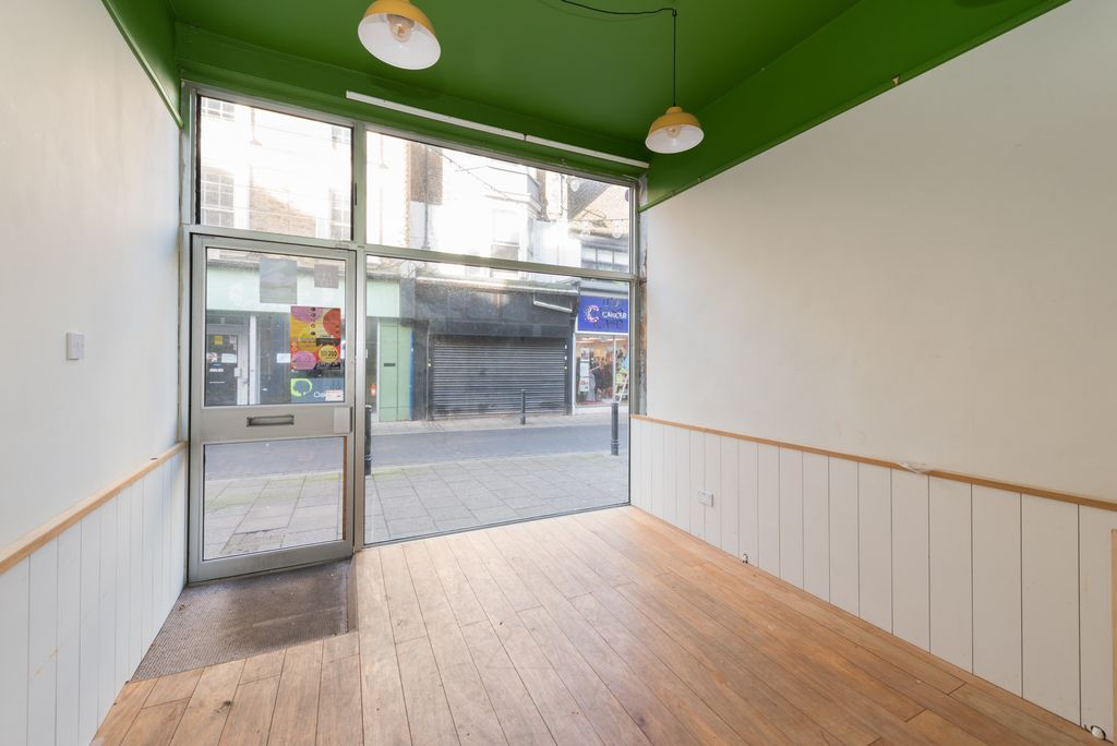 Property photo 2 of 12 Picture 2