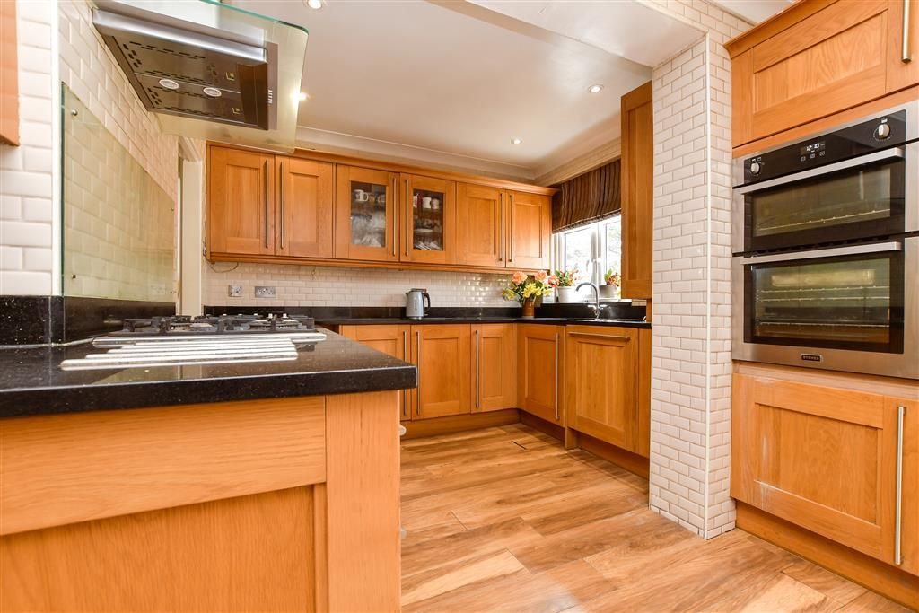 Property photo 3 of 12 Kitchen/Diner
