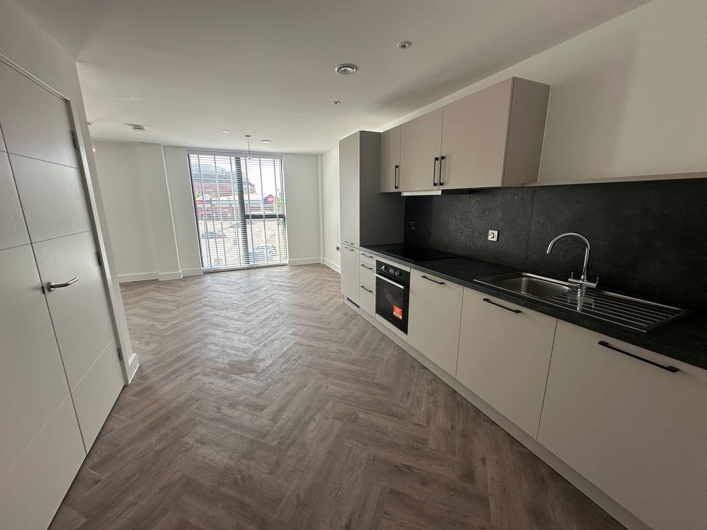 Property photo 2 of 5 Kitchen