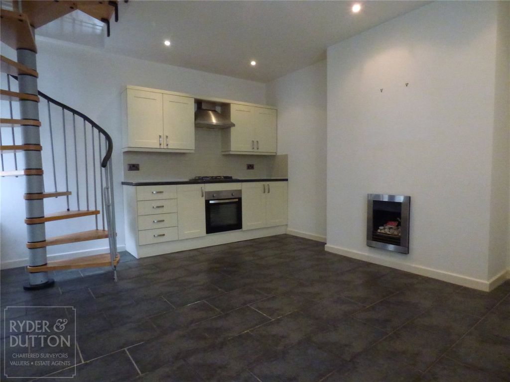 Property photo 2 of 11 Lounge/Kitchen