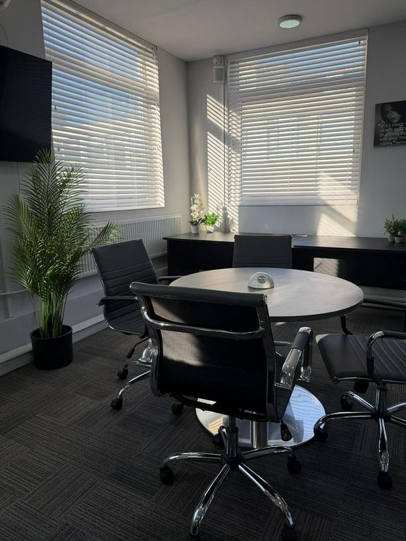 Property photo 3 of 18