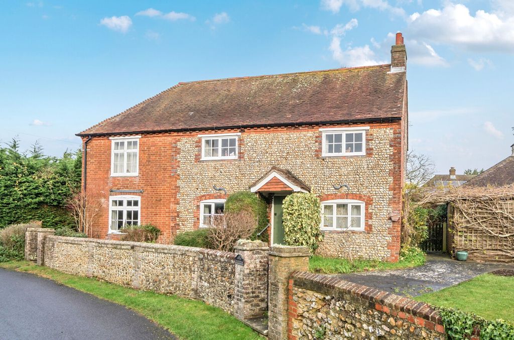 Property photo 1 of 18