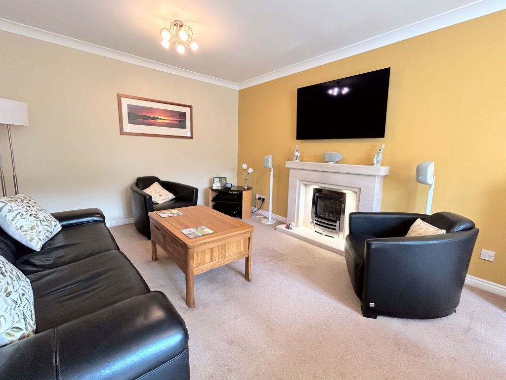 Property photo 3 of 33