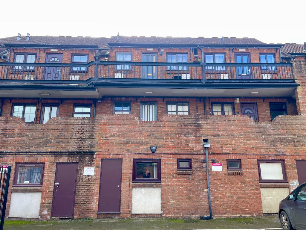 Property photo 1 of 14