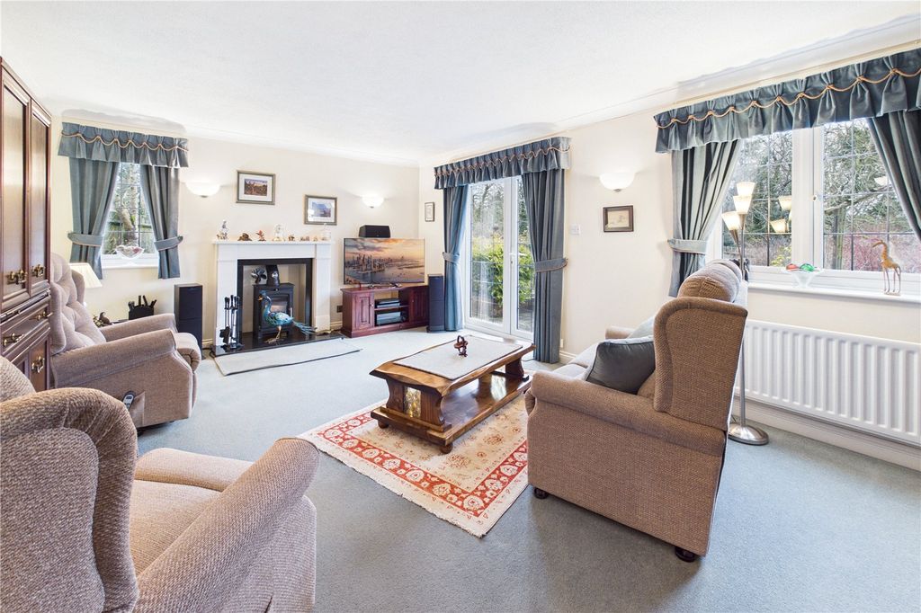 Property photo 2 of 24 Living Room