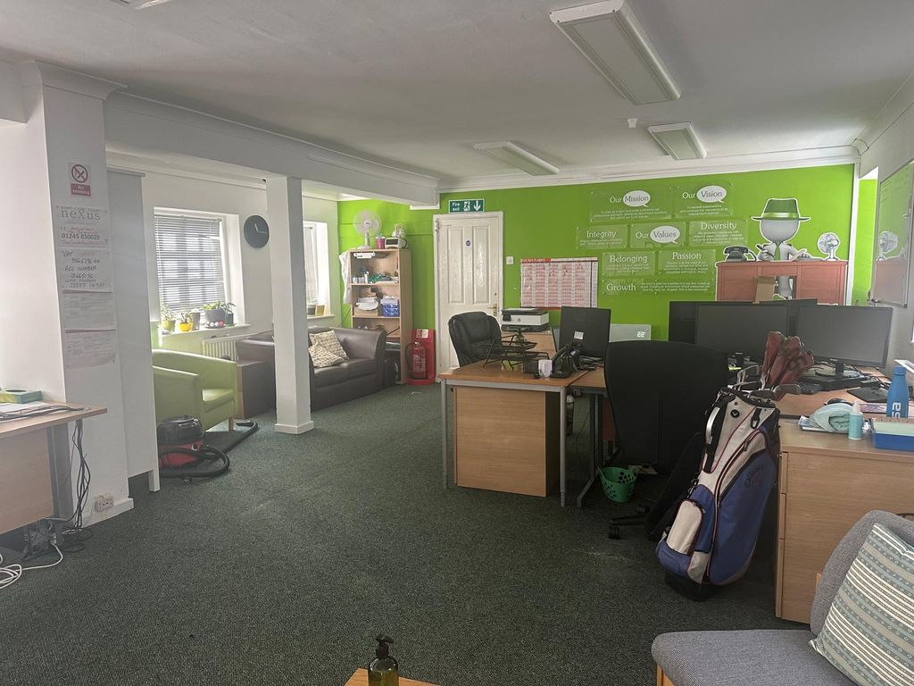 Property photo 2 of 6
