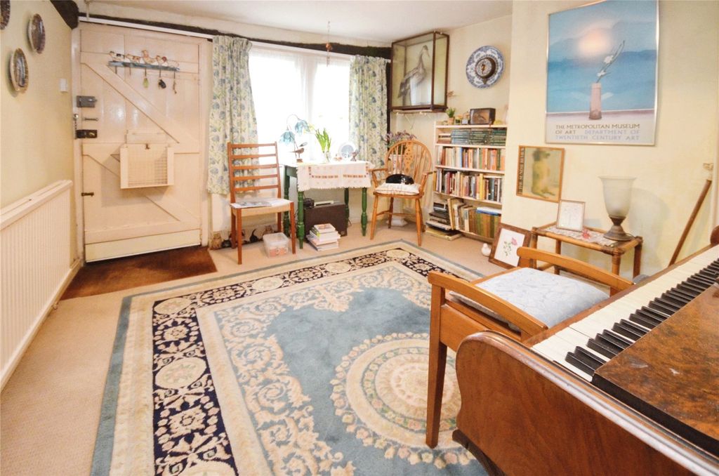 Property photo 3 of 16 Picture 3