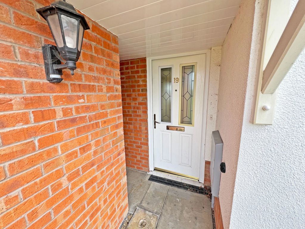Property photo 2 of 19