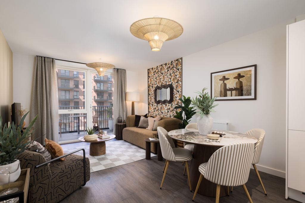 Property photo 3 of 6 Menier Apartments - Lounge