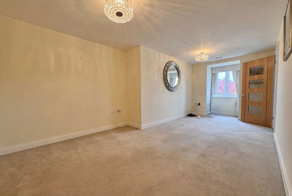 Property photo 2 of 6