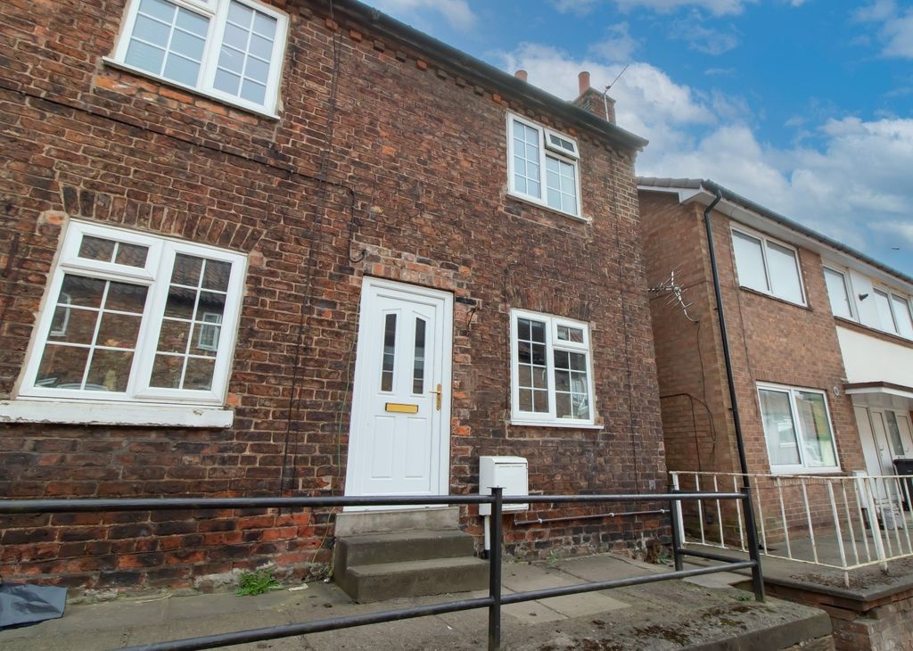 Property photo 1 of 14 Front View