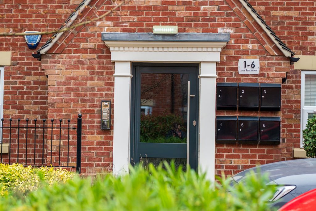 Additional image 29 of 2 bed flat for saleLime Tree House, Hunters Walk, Chesterfield S40