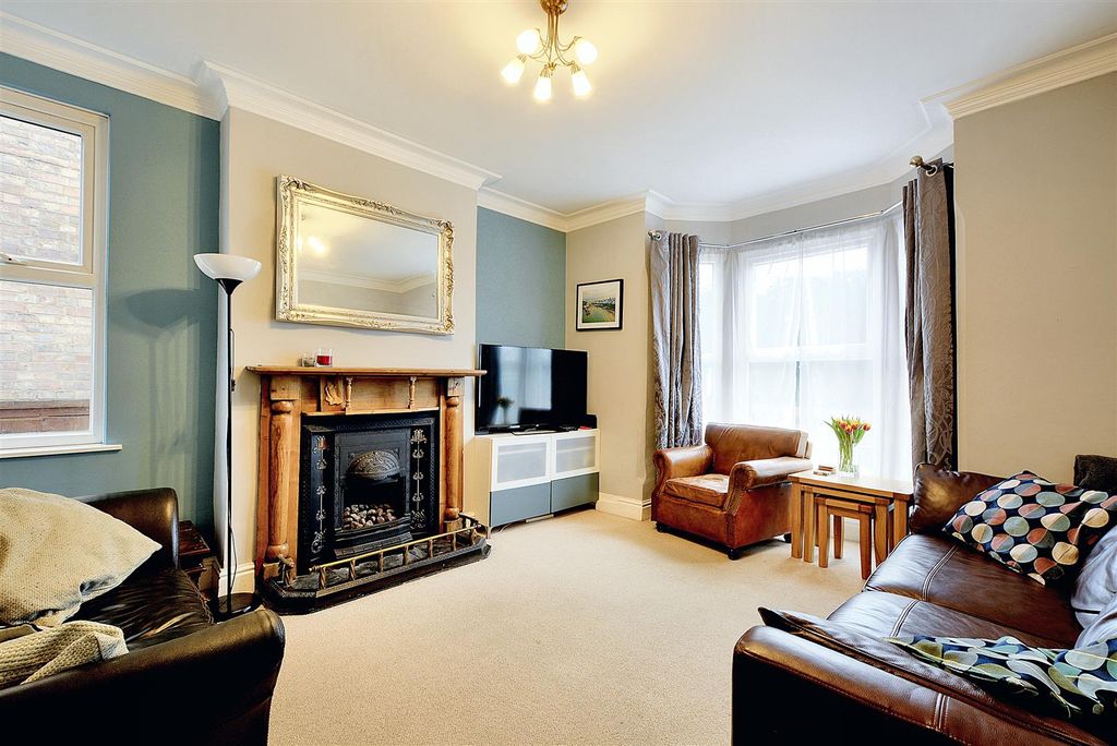 Property photo 2 of 30 Sitting Room_1.Jpg