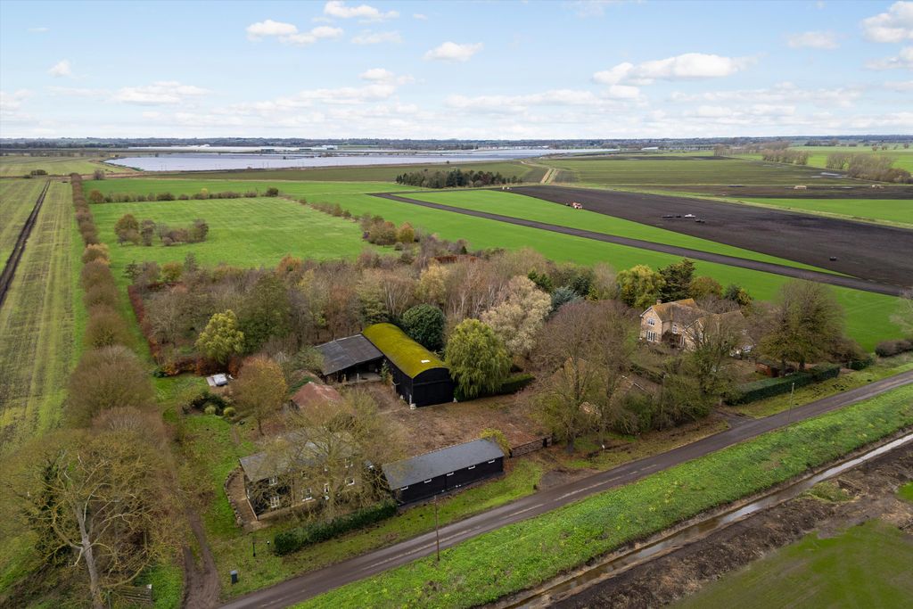 Property photo 1 of 21 Image